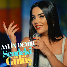 Aylin Demir Sendeki Gülüş