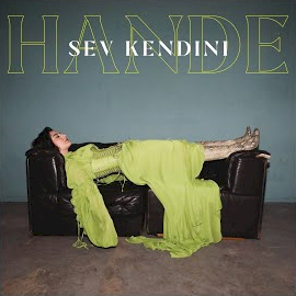 Hande Sev Kendini